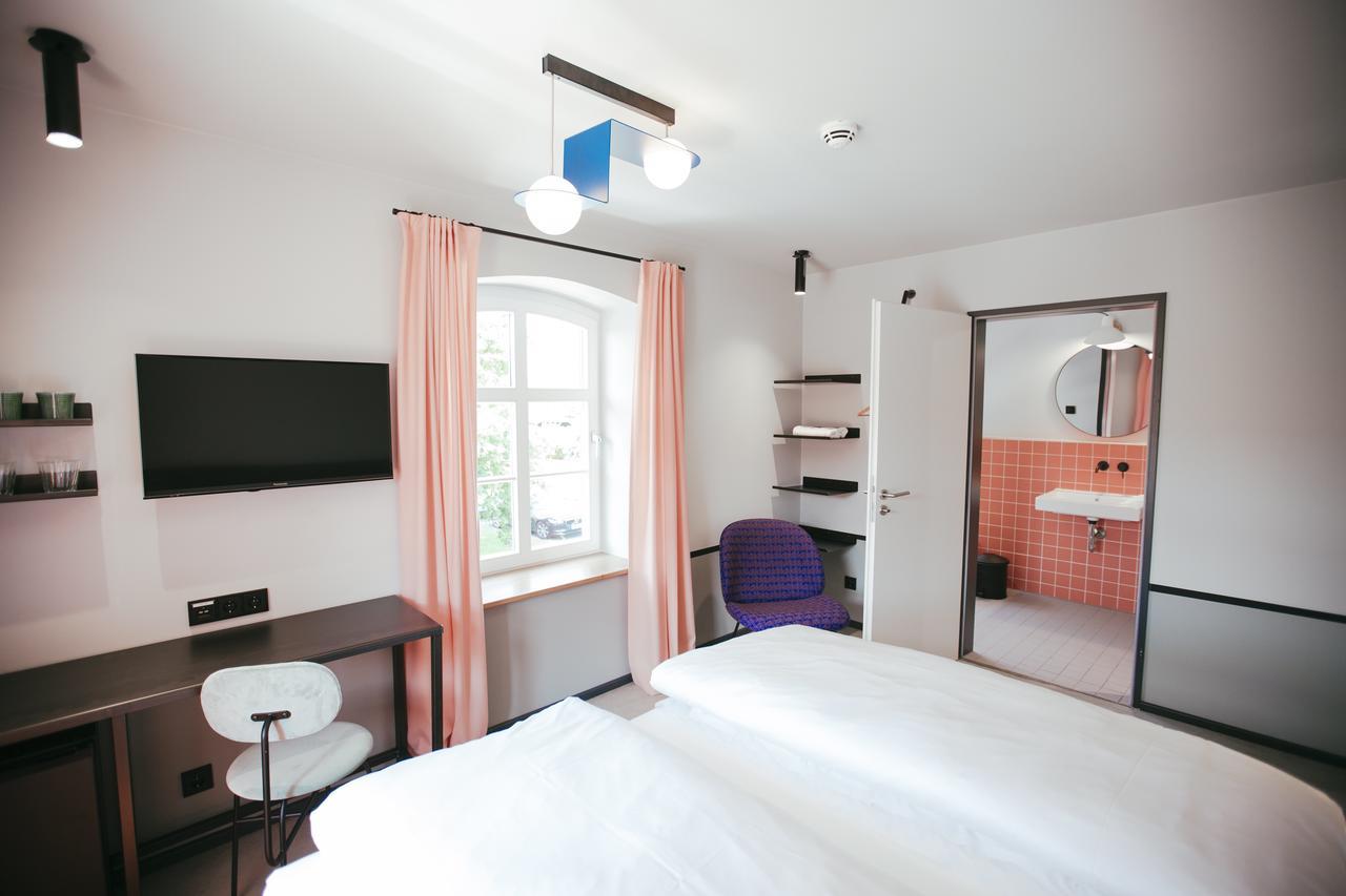 Hotel Am Kloster - Domaene Moellenbeck رنتلن المظهر الخارجي الصورة